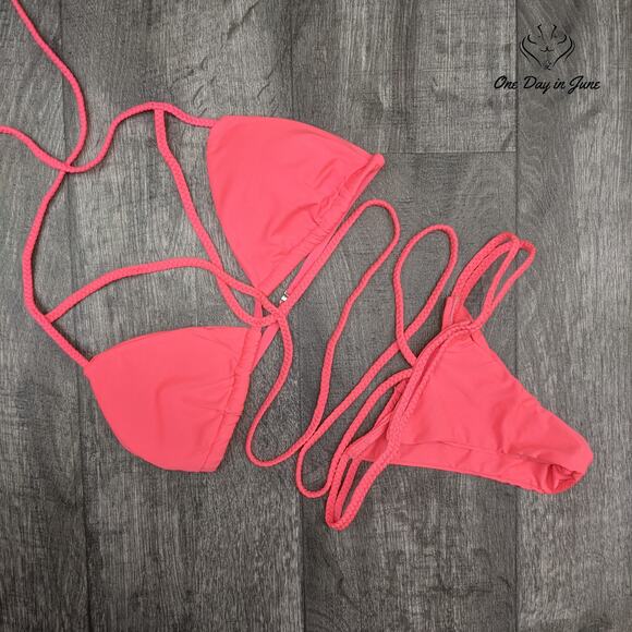 Qinsen Halter Cutout Bikini Swimsuit Size S - Picture 3 of 4